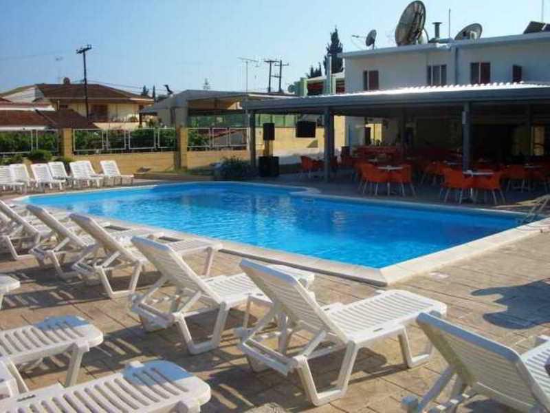 Kavos Central Gardens Buitenkant foto