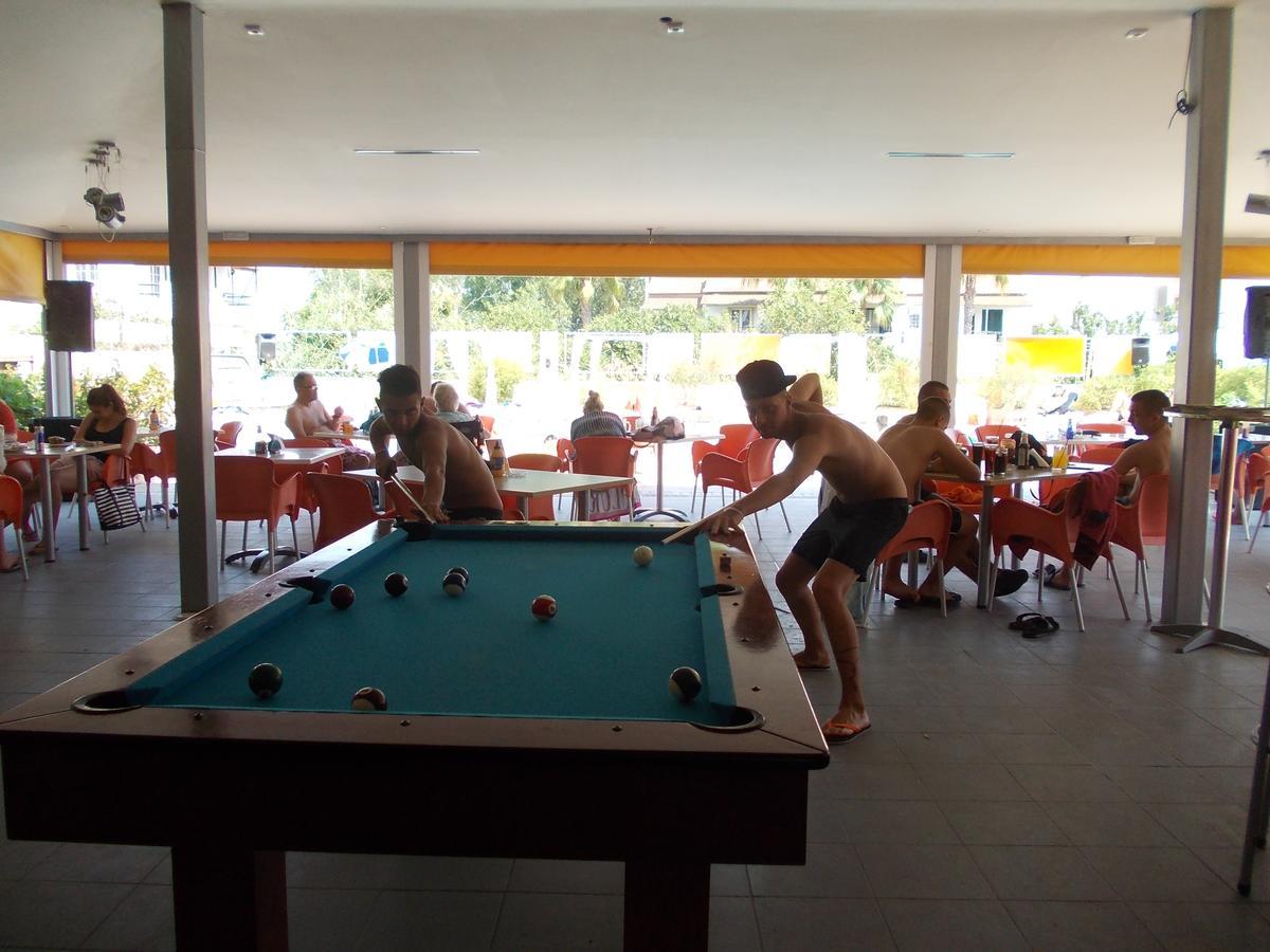 Kavos Central Gardens Buitenkant foto