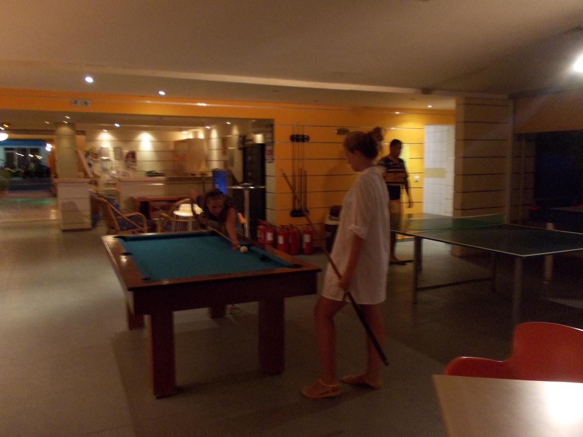 Kavos Central Gardens Buitenkant foto
