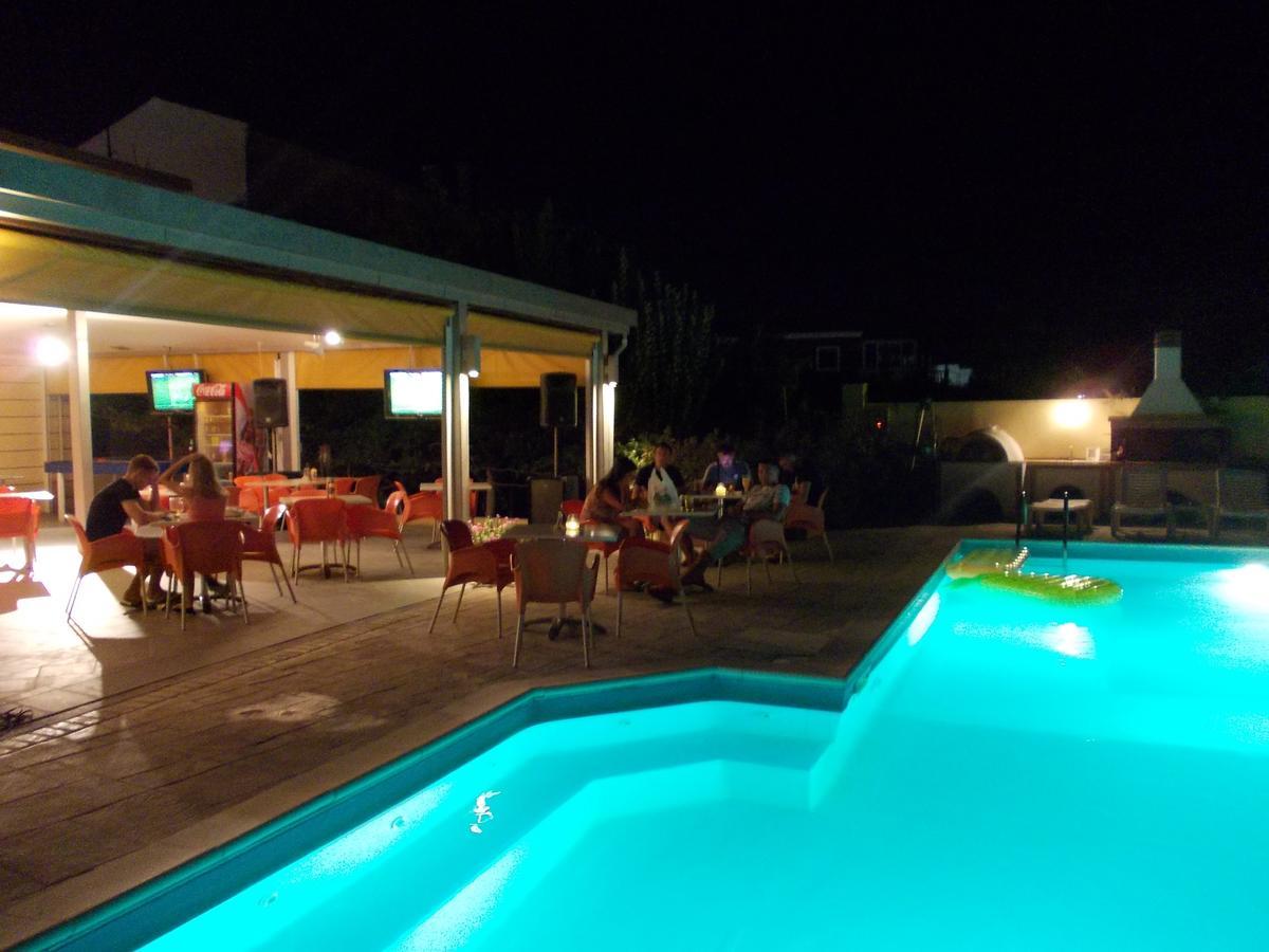 Kavos Central Gardens Buitenkant foto